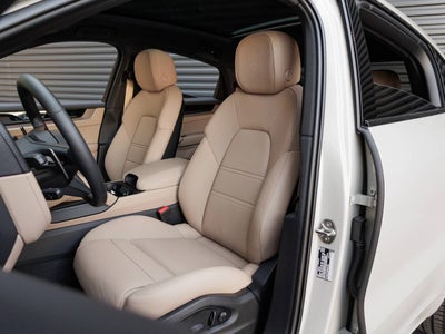 2025 Porsche Cayenne Cayenne S Coupe