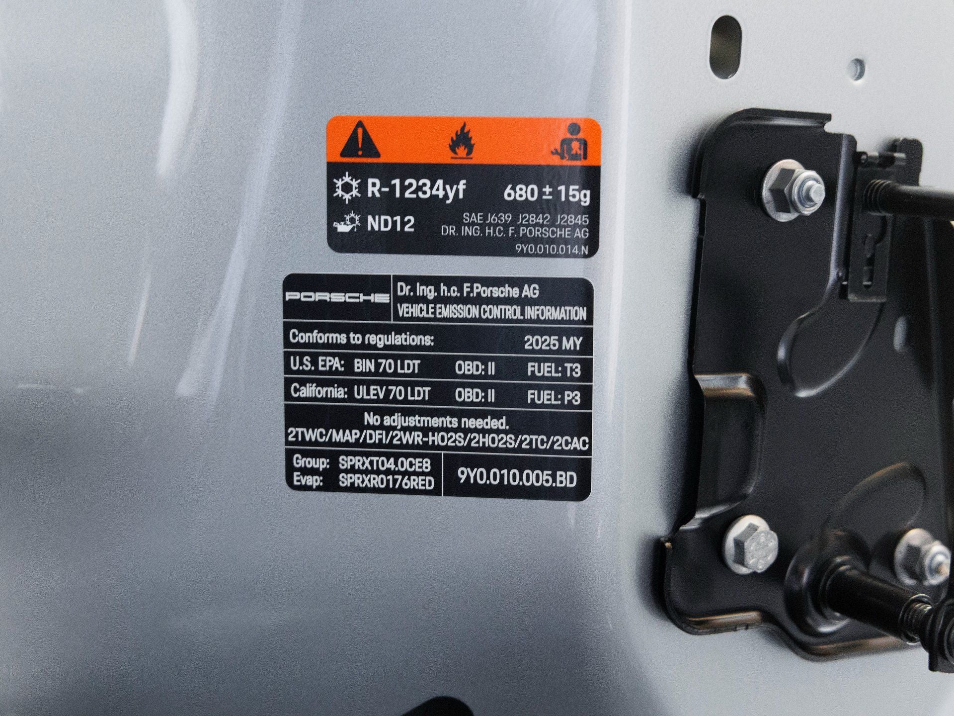 2025 Porsche Cayenne Coupe S