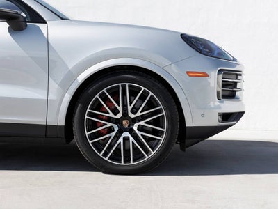 2025 Porsche Cayenne S Coupe