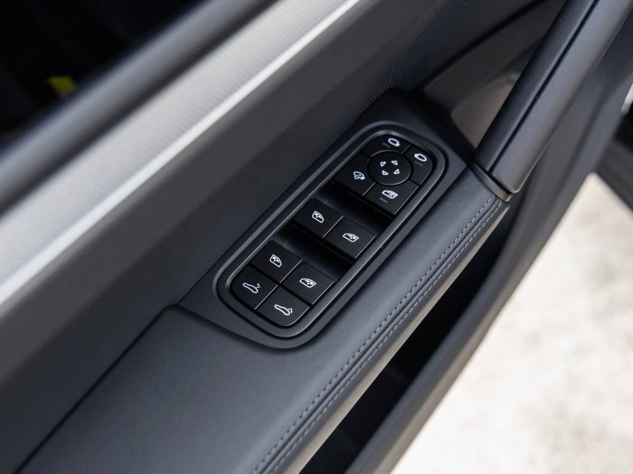 2026 Porsche Cayenne Cayenne S Coupe