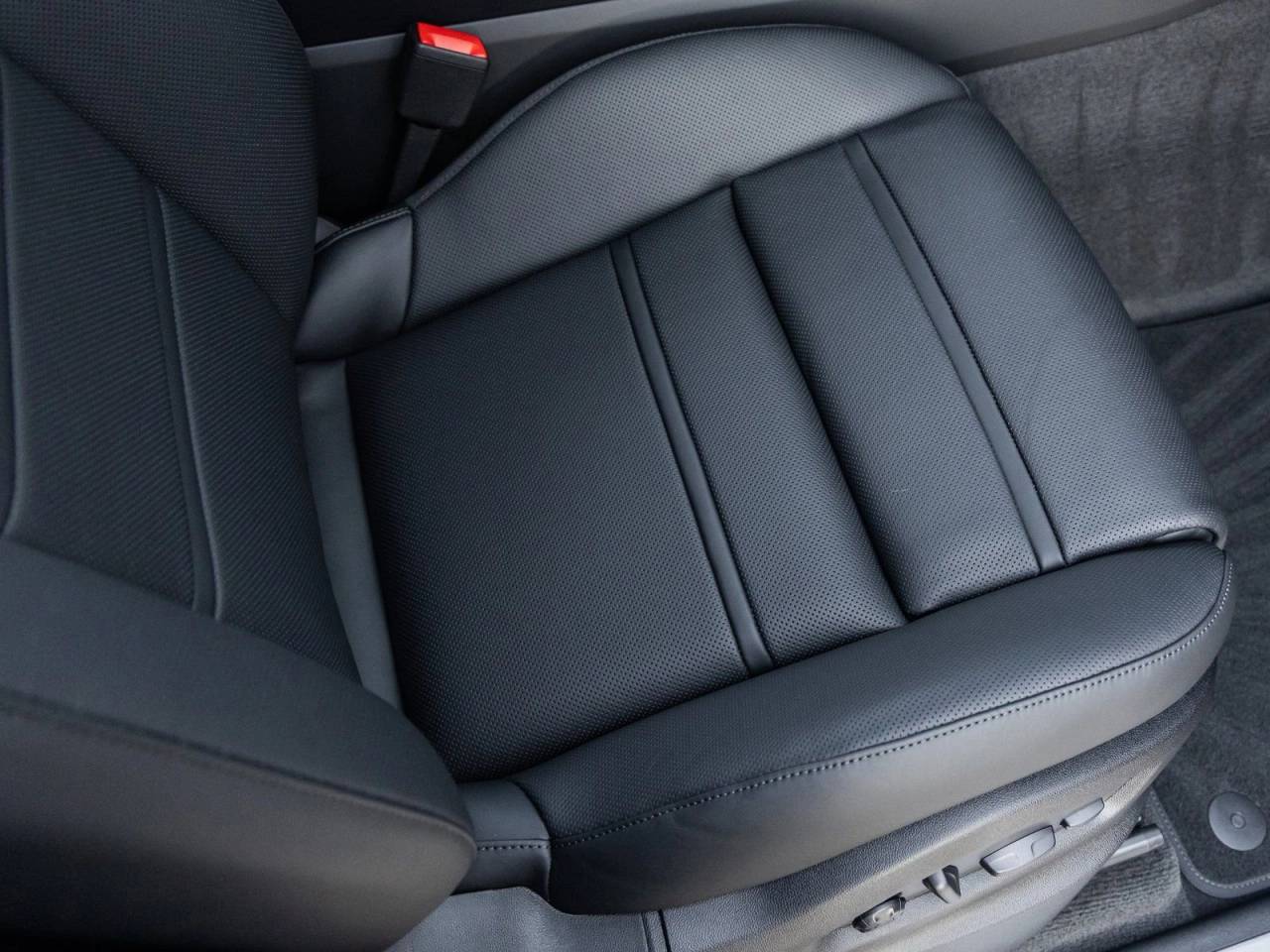 2026 Porsche Cayenne Cayenne S Coupe