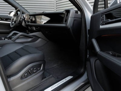 2025 Porsche Cayenne Cayenne S Coupe