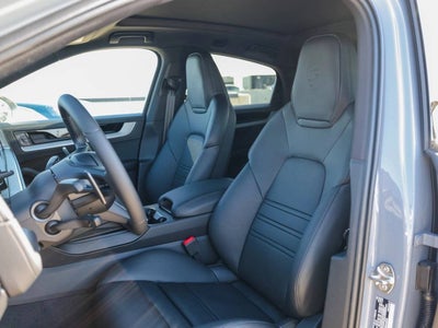 2025 Porsche Cayenne Cayenne S Coupe