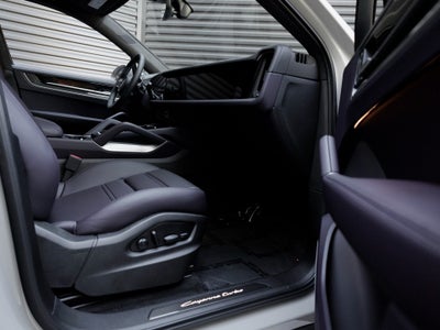 2025 Porsche Cayenne Cayenne Turbo E-Hybrid Coupe