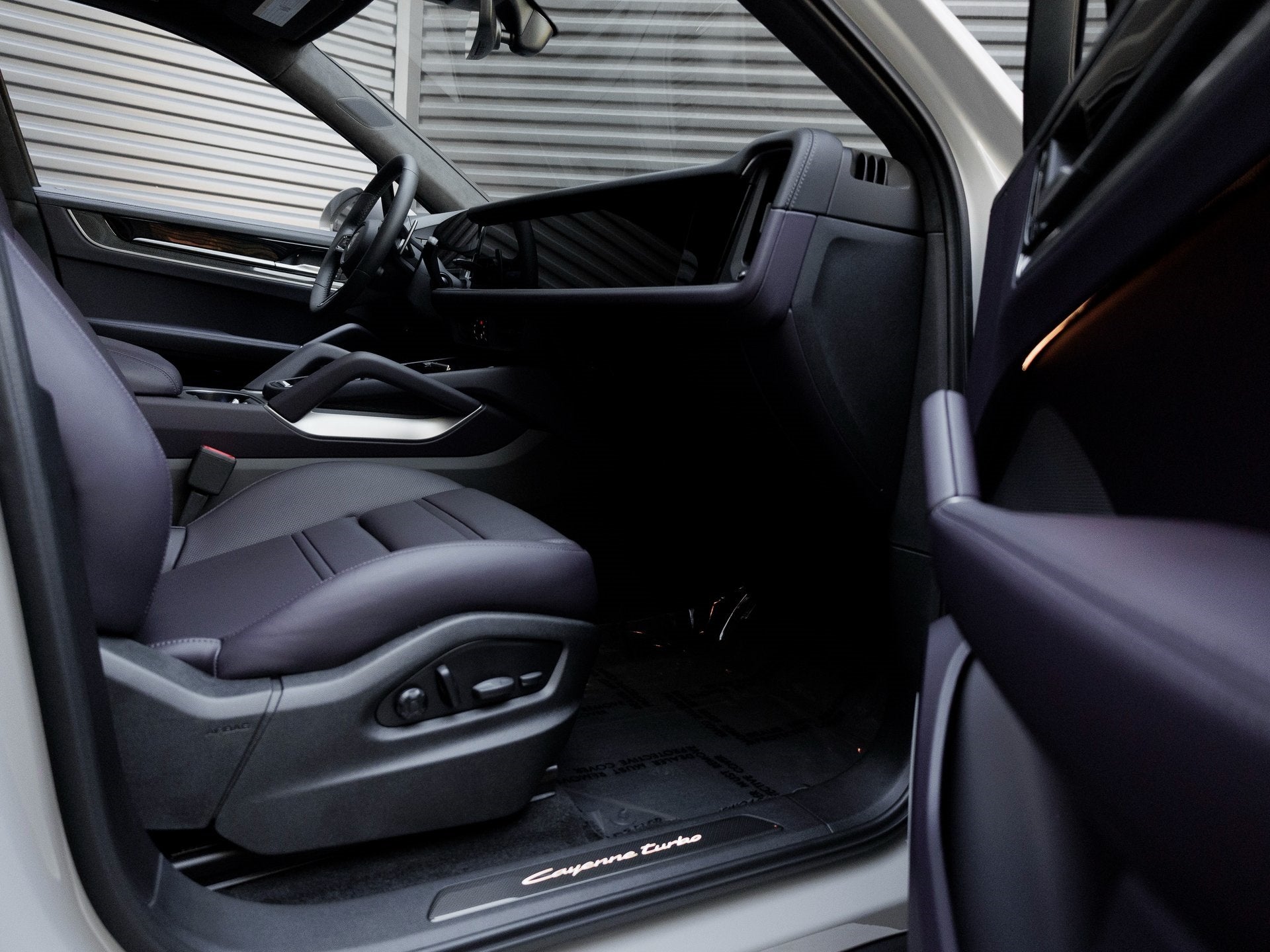 2025 Porsche Cayenne Cayenne Turbo E-Hybrid Coupe