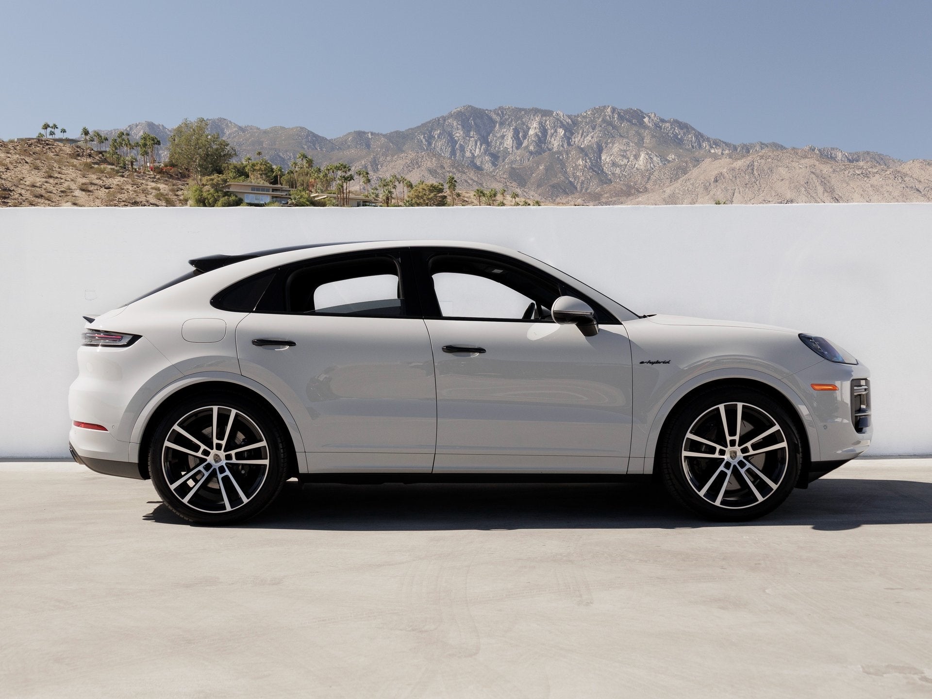 2025 Porsche Cayenne Cayenne Turbo E-Hybrid Coupe