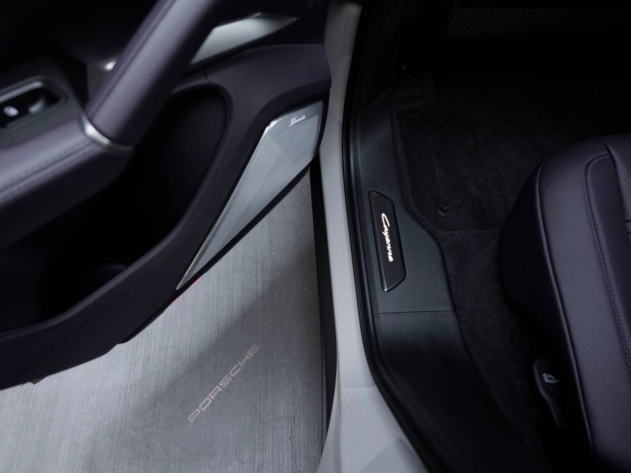 2025 Porsche Cayenne Cayenne Turbo E-Hybrid Coupe