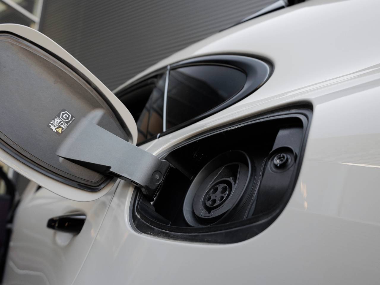 2025 Porsche Cayenne Cayenne Turbo E-Hybrid Coupe