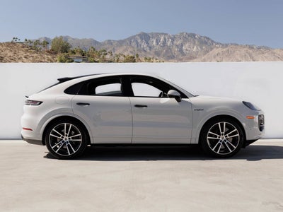 2025 Porsche Cayenne Cayenne Turbo E-Hybrid Coupe