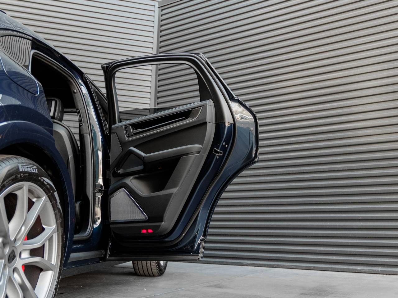 2025 Porsche Cayenne Cayenne Turbo E-Hybrid Coupe