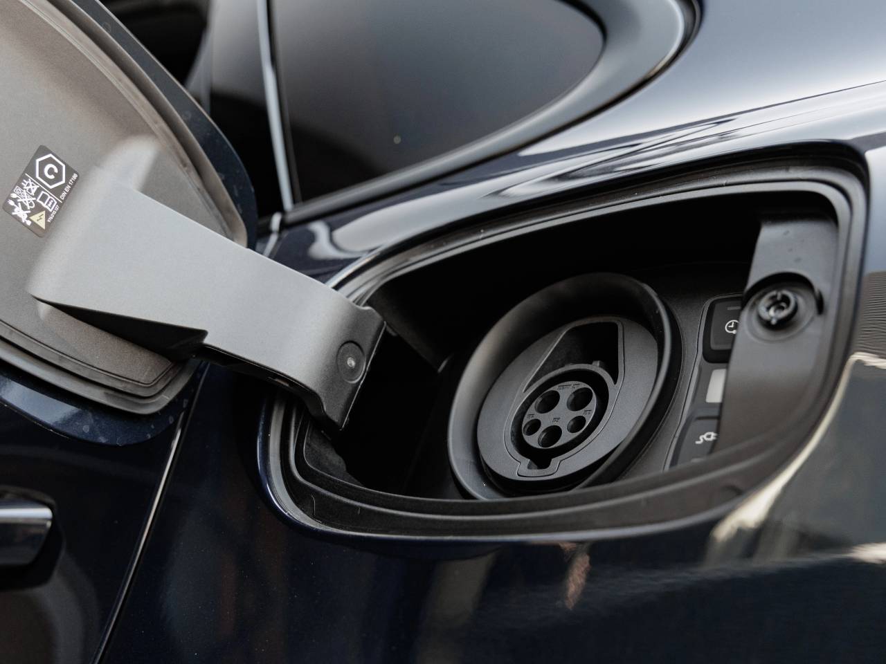 2025 Porsche Cayenne Cayenne Turbo E-Hybrid Coupe