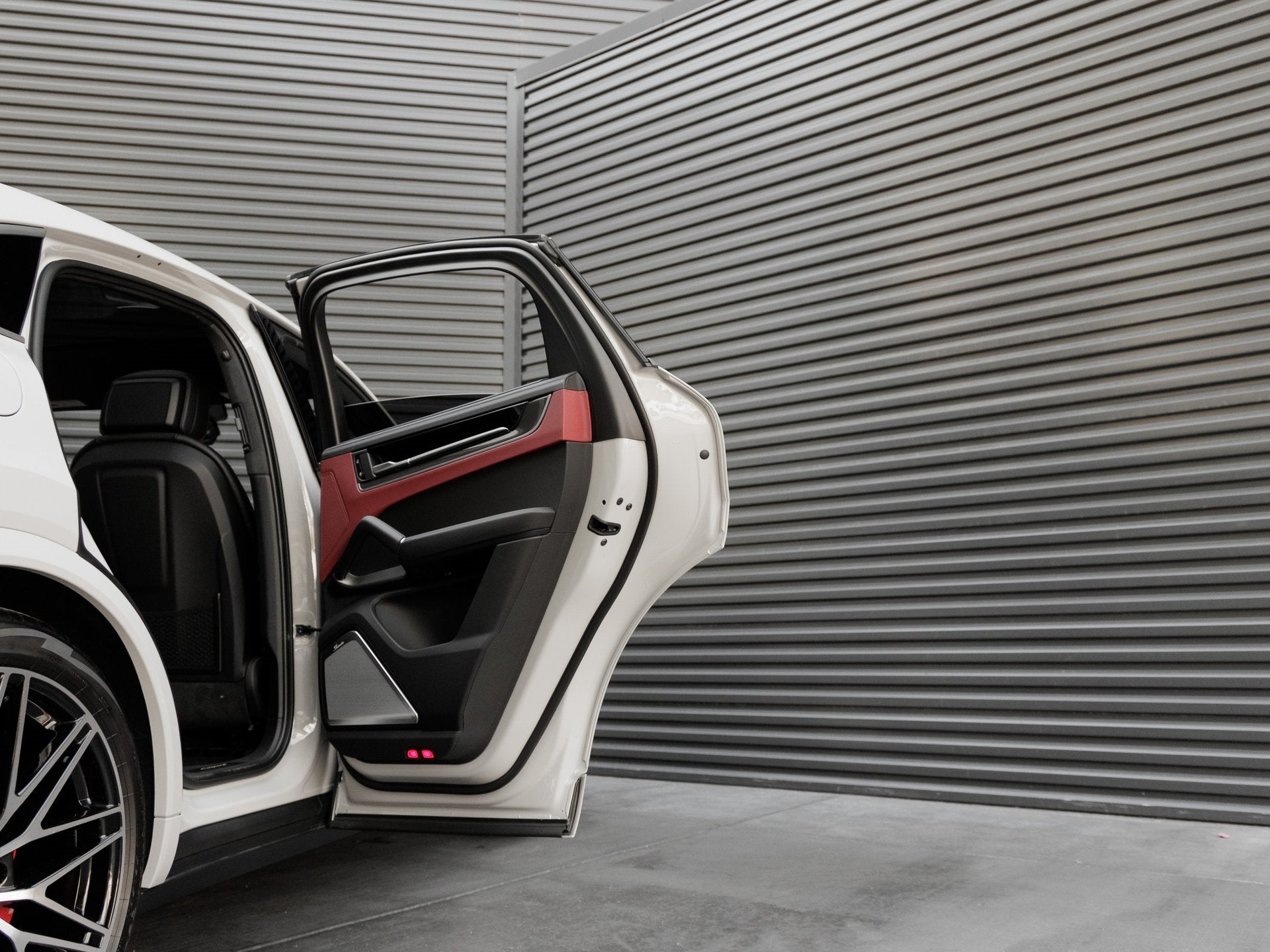 2025 Porsche Cayenne Cayenne Turbo E-Hybrid Coupe