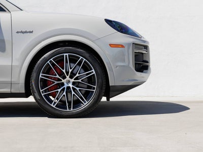 2025 Porsche Cayenne Cayenne Turbo E-Hybrid Coupe