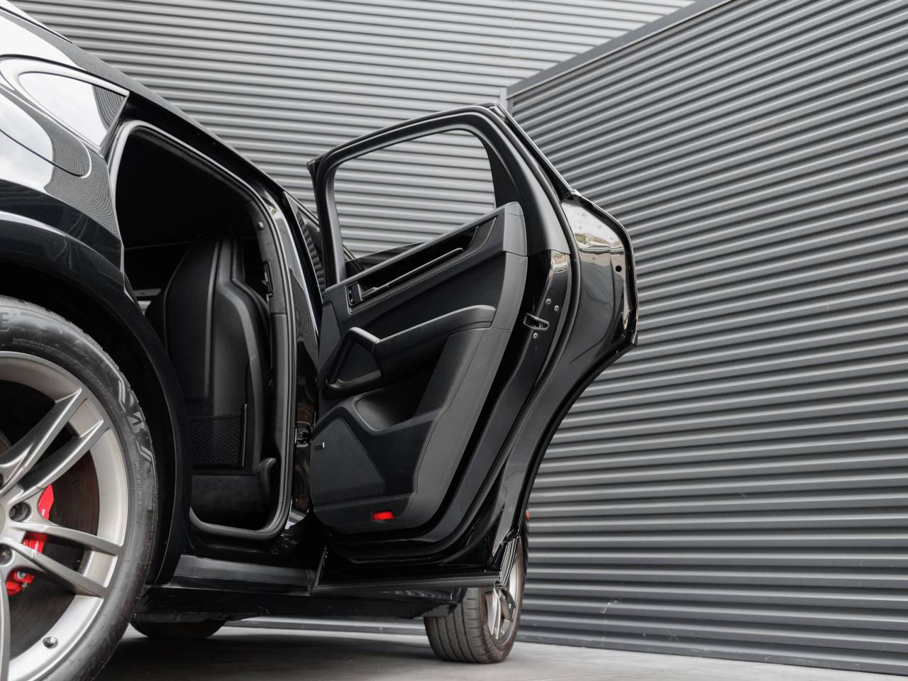 2025 Porsche Cayenne Cayenne Turbo E-Hybrid Coupe