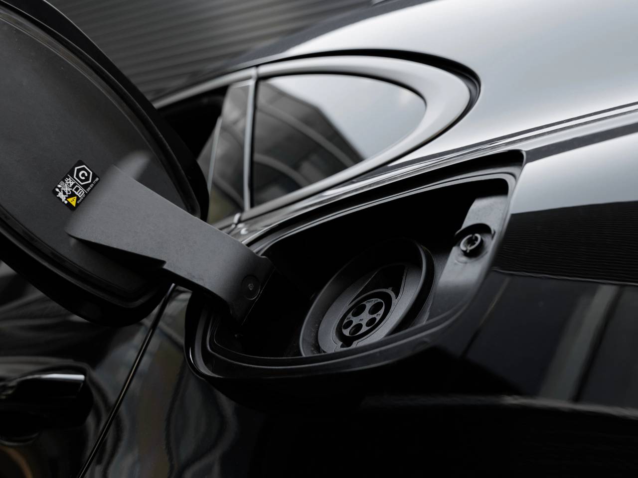 2025 Porsche Cayenne Cayenne Turbo E-Hybrid Coupe
