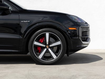 2025 Porsche Cayenne S E-Hybrid Coupe