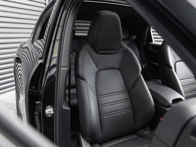 2025 Porsche Cayenne S E-Hybrid Coupe