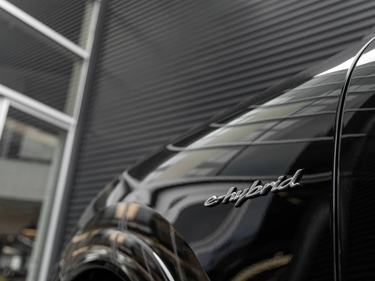 2025 Porsche Cayenne S E-Hybrid Coupe