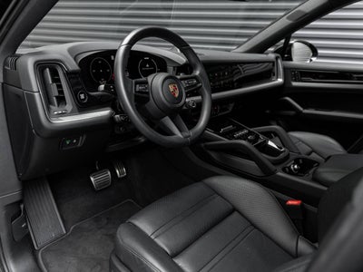 2025 Porsche Cayenne S E-Hybrid Coupe