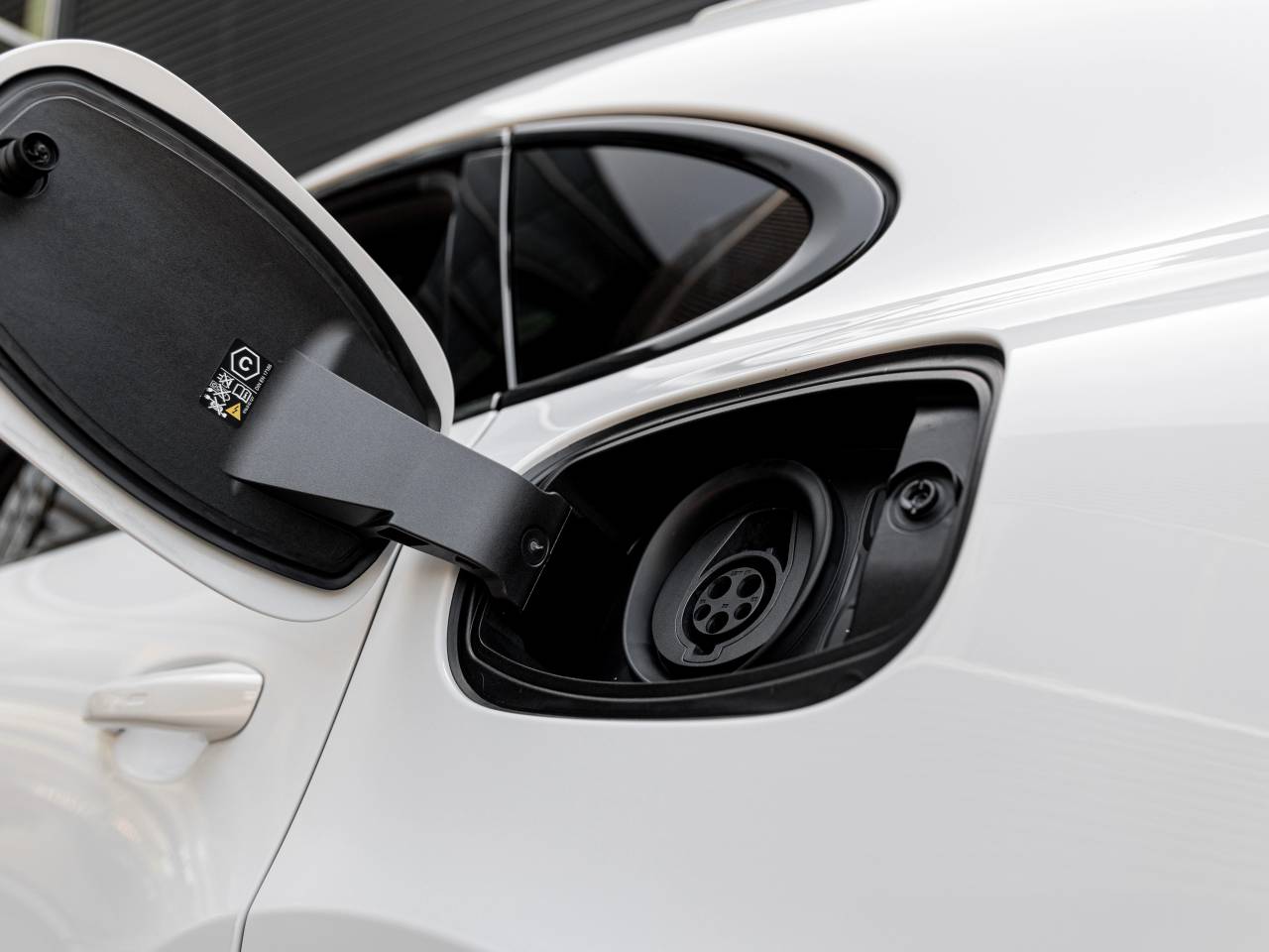 2026 Porsche Cayenne S E-Hybrid Coupe