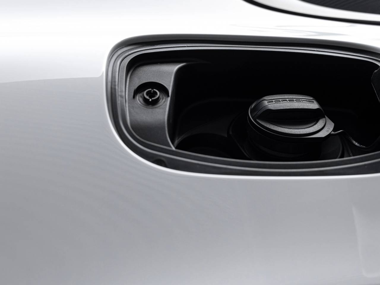 2026 Porsche Cayenne S E-Hybrid Coupe
