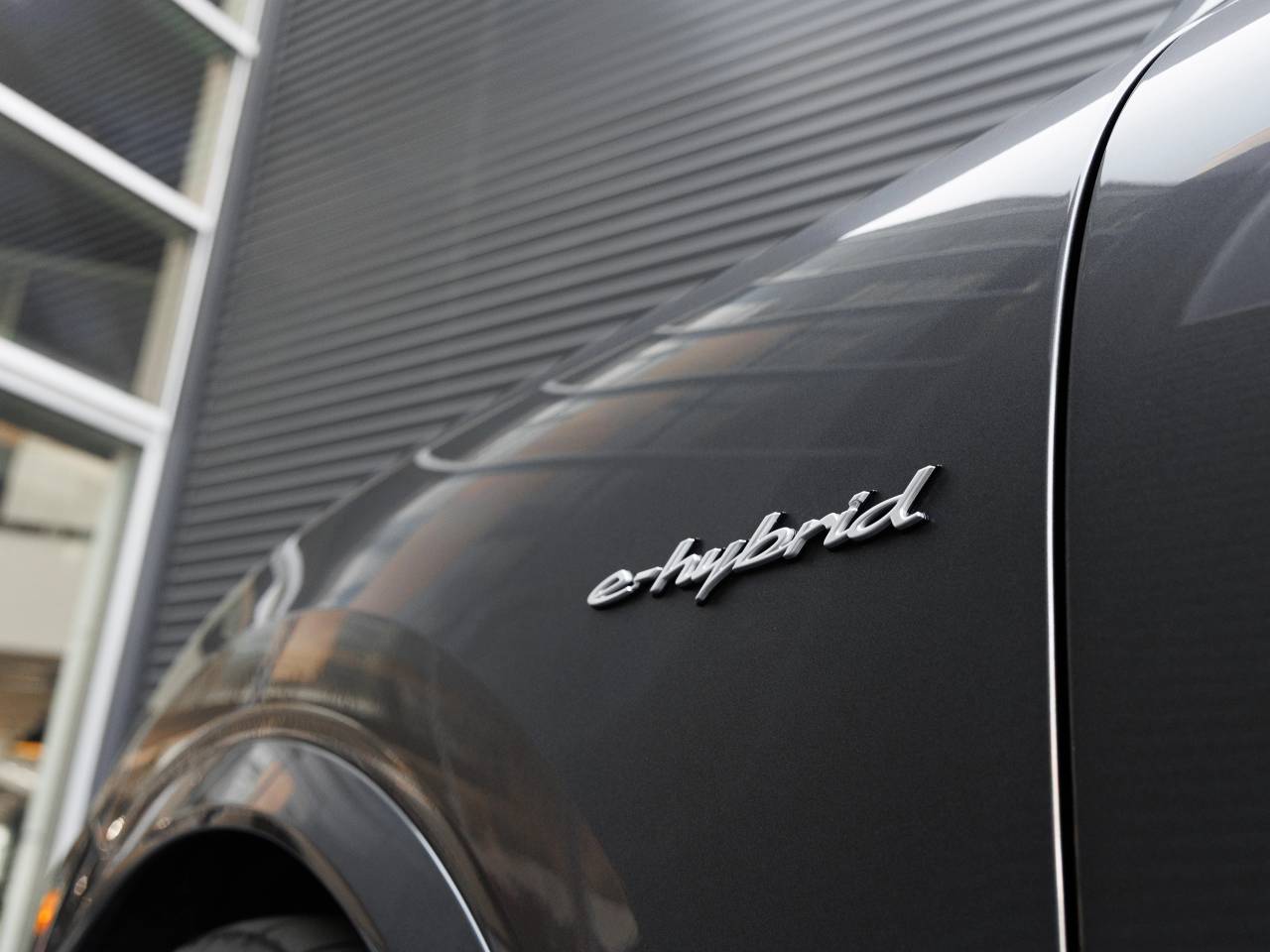 2025 Porsche Cayenne Cayenne S E-Hybrid Coupe