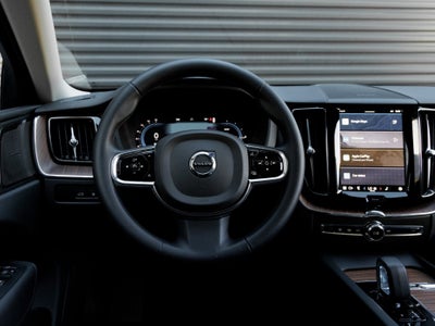 2024 Volvo XC60 Recharge Plug-In Hybrid T8 Plus Dark Theme