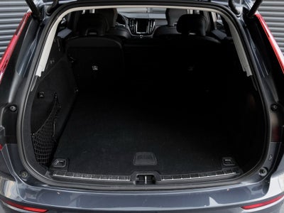 2024 Volvo XC60 Recharge Plug-In Hybrid T8 Plus Dark Theme