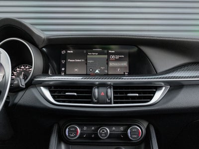 2022 Alfa Romeo Stelvio Quadrifoglio