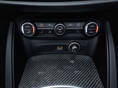 2022 Alfa Romeo Stelvio Quadrifoglio