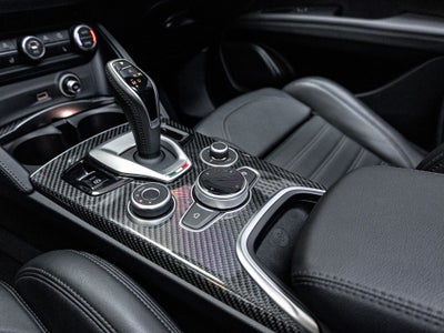 2022 Alfa Romeo Stelvio Quadrifoglio