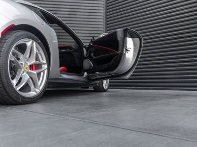 2021 Ferrari Roma Base