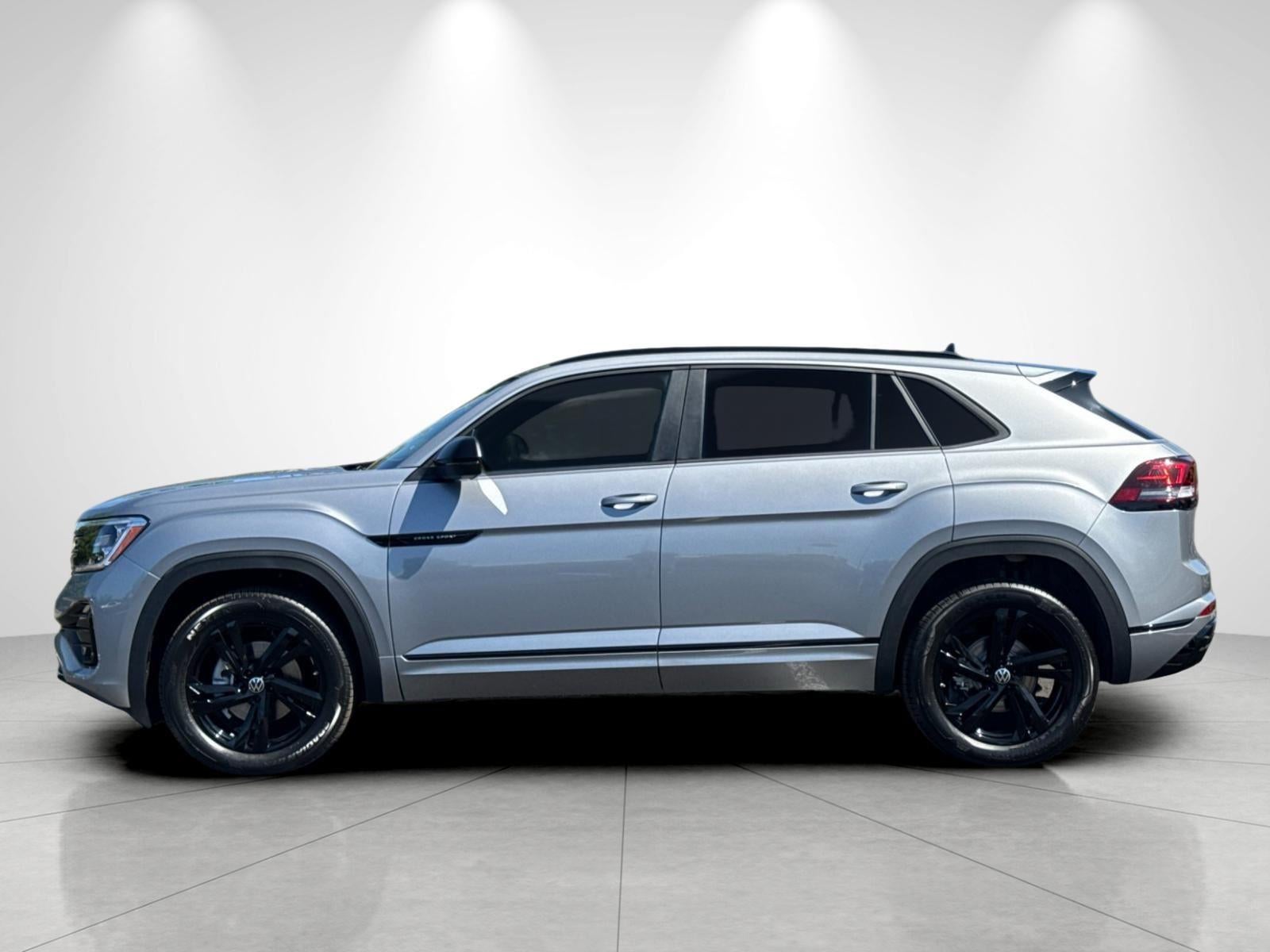 2026 Volkswagen Atlas Cross Sport 2.0T SEL R-Line Black