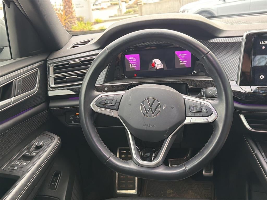 2024 Volkswagen Atlas Cross Sport 2.0T SEL R-Line