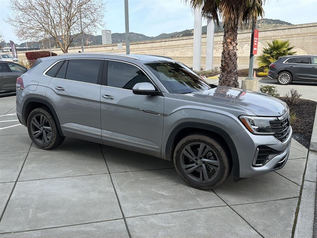 2024 Volkswagen Atlas Cross Sport 2.0T SEL R-Line