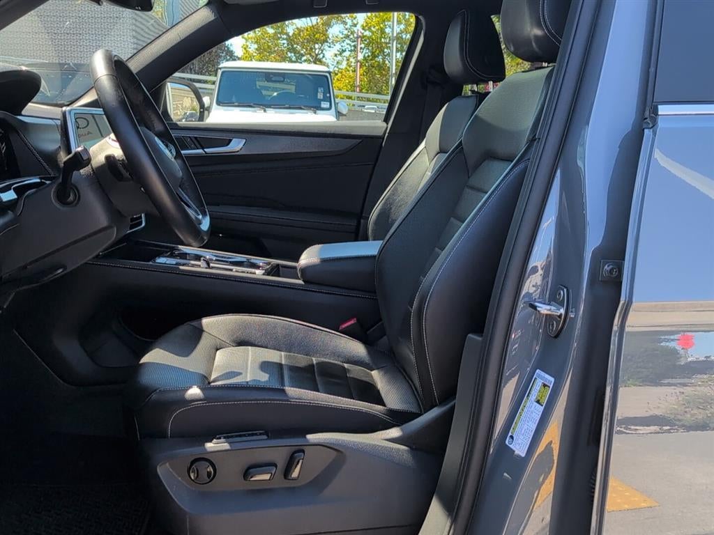 2024 Volkswagen Atlas Cross Sport 2.0T SEL R-Line
