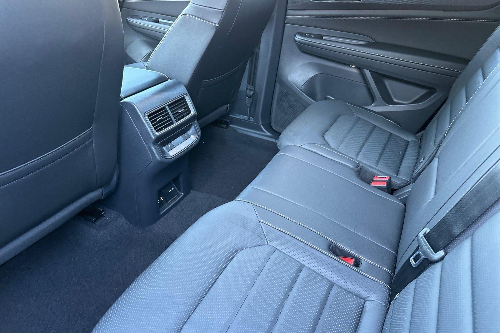 2026 Volkswagen Atlas Cross Sport 2.0T SEL