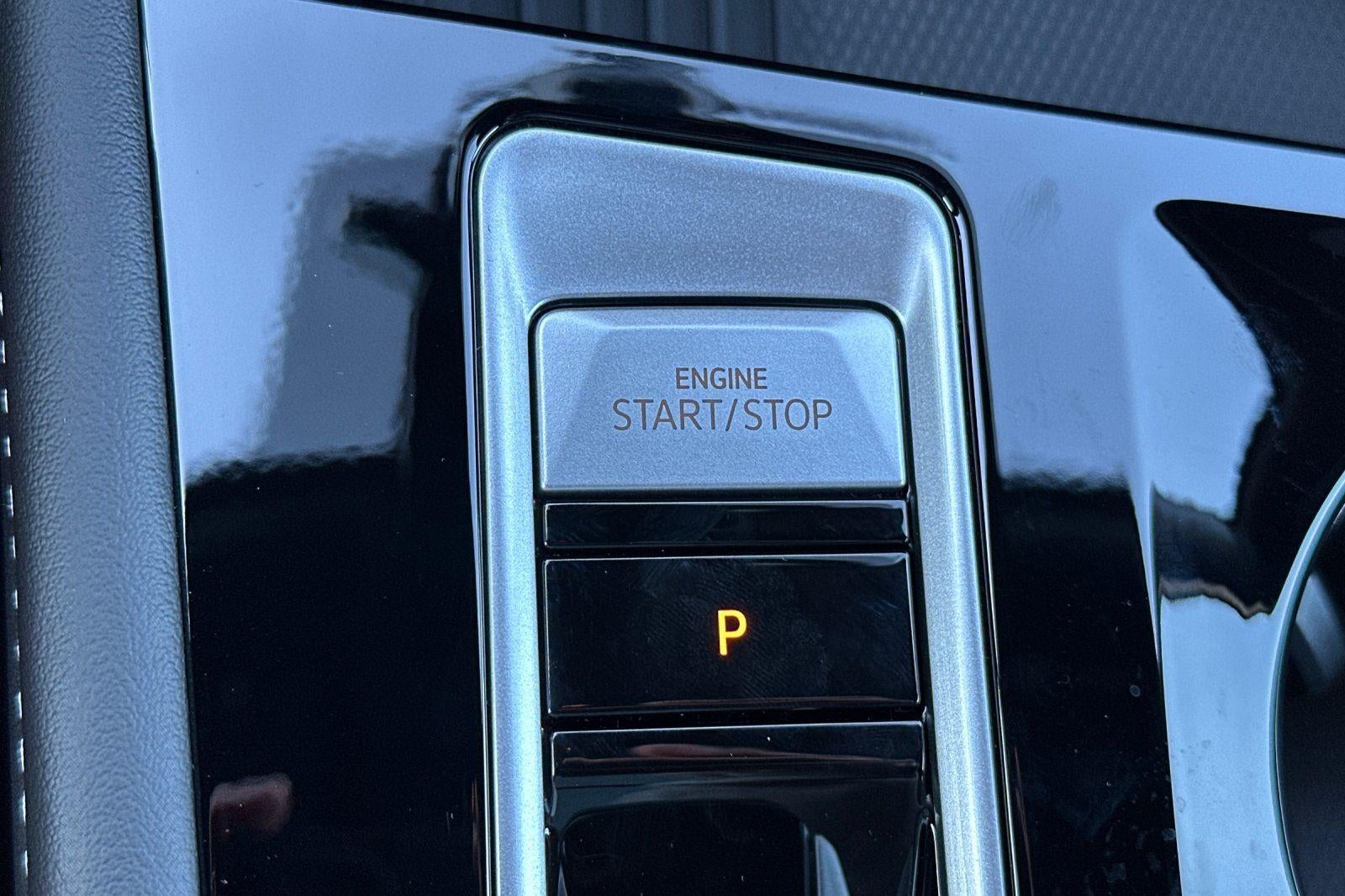 2026 Volkswagen Atlas Cross Sport 2.0T SEL