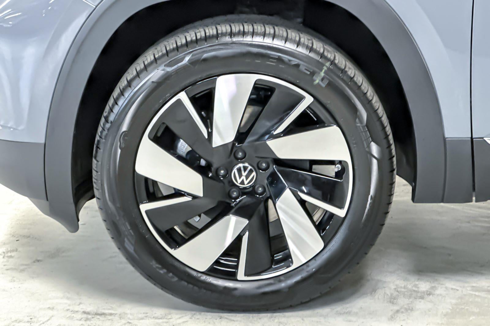 2026 Volkswagen Atlas Cross Sport 2.0T SEL