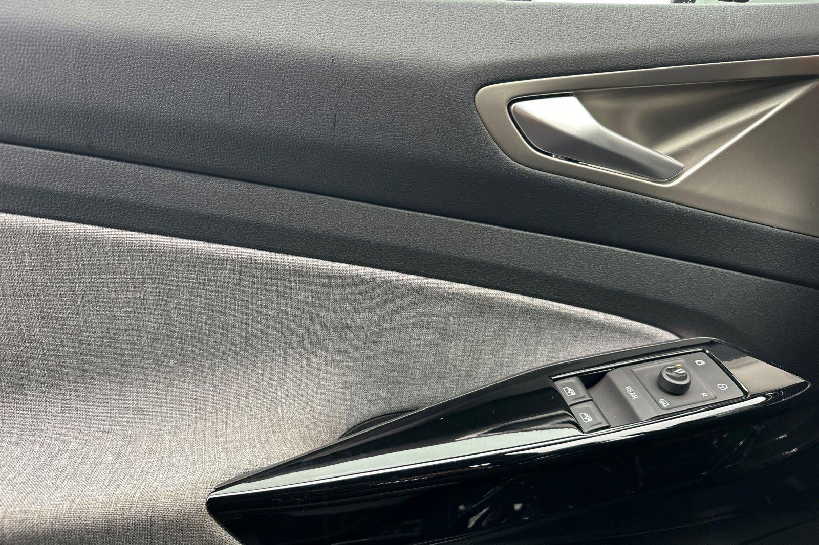 2023 Volkswagen ID.4 Standard