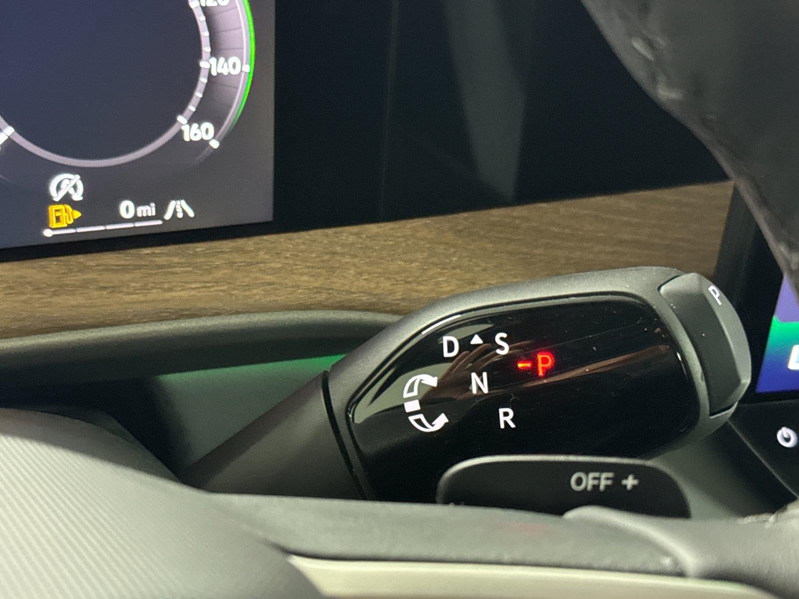 2027 Volkswagen Atlas SEL R-Line