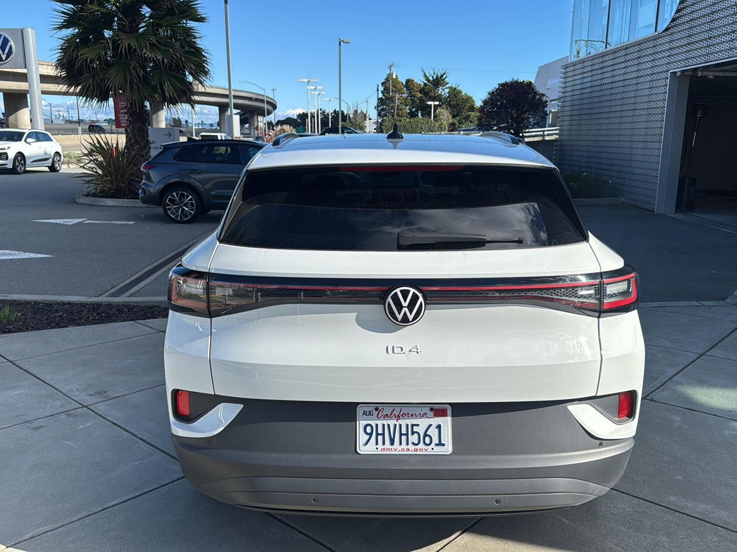 2023 Volkswagen ID.4 Pro