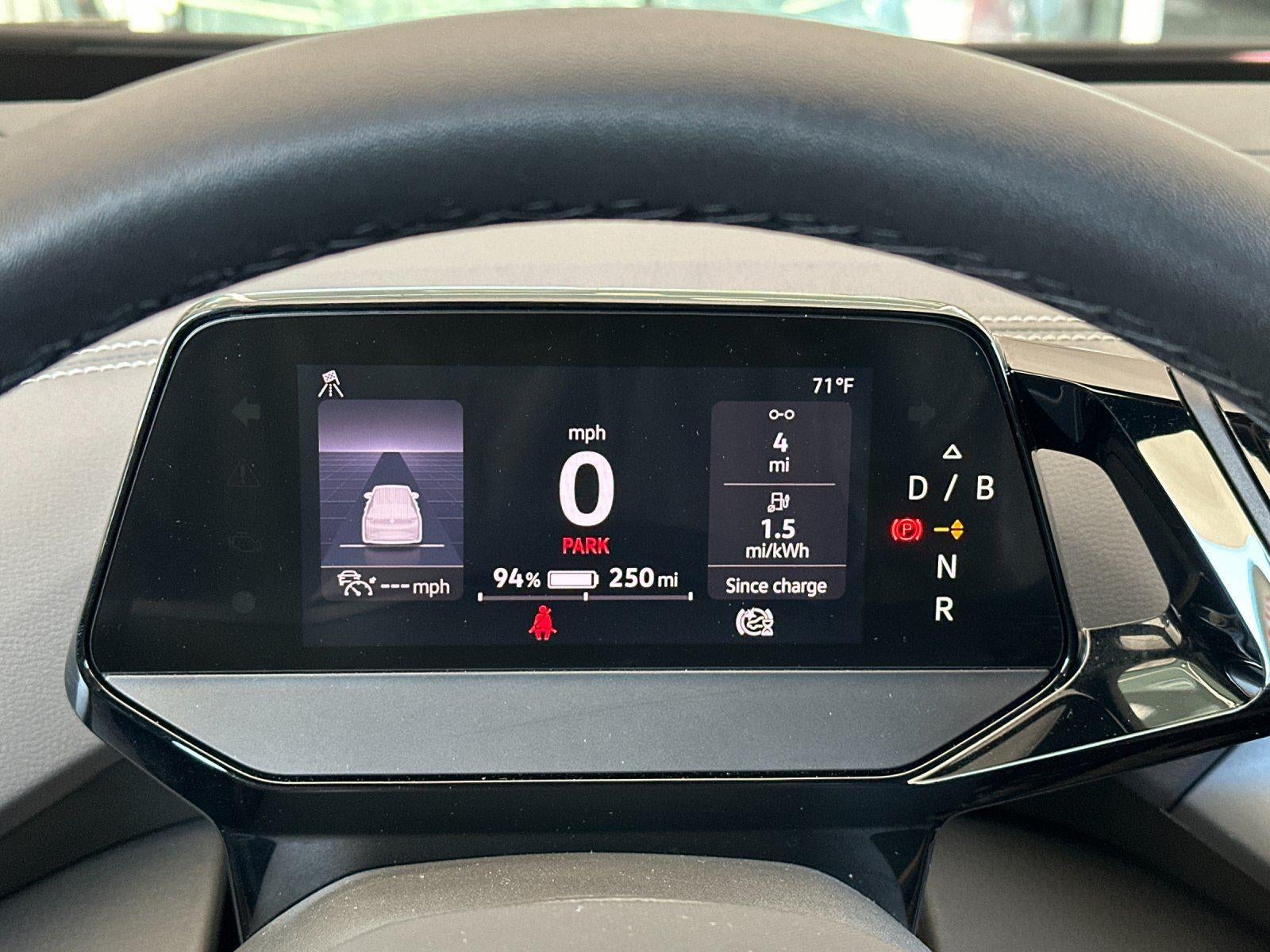 2023 Volkswagen ID.4 Pro