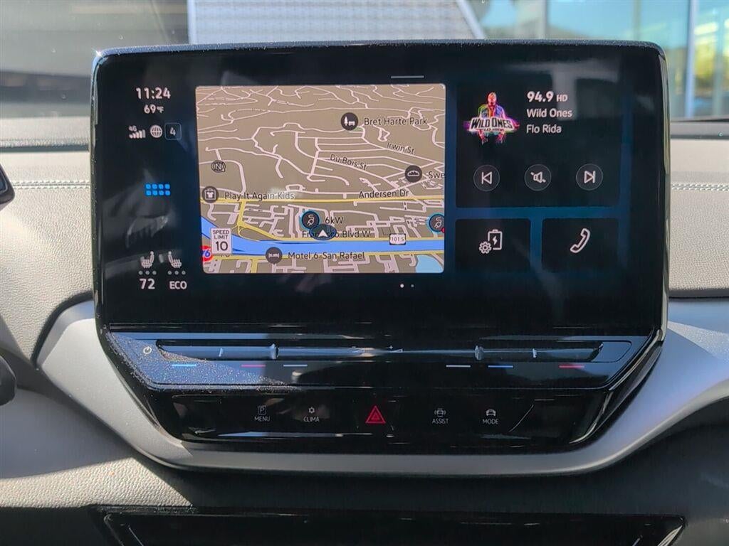 2023 Volkswagen ID.4 Pro