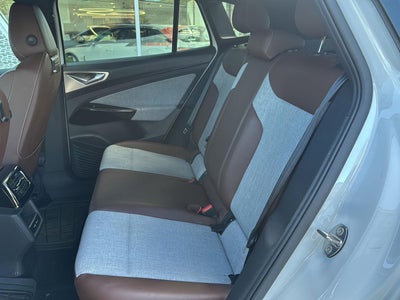 2023 Volkswagen ID.4 Pro