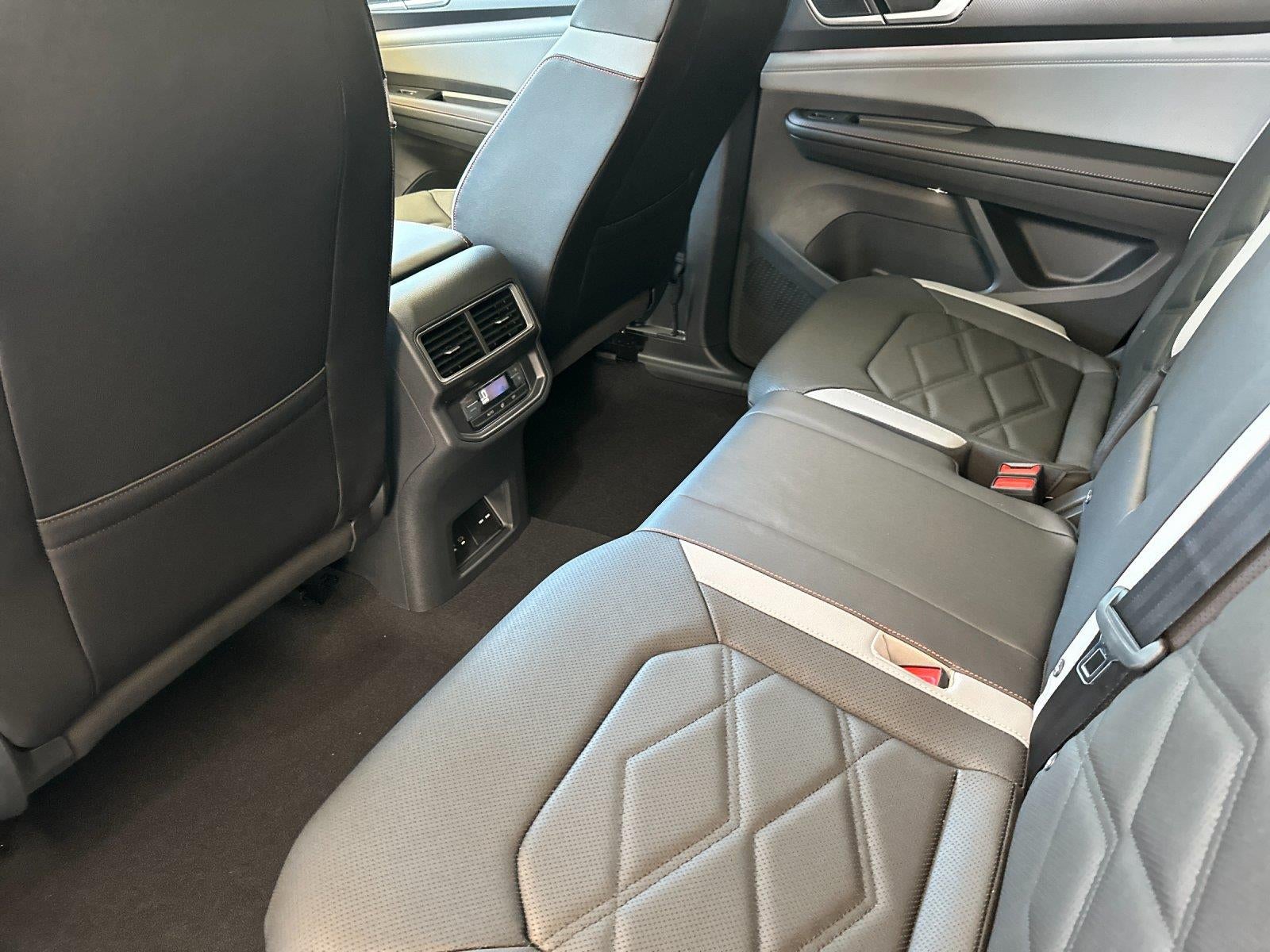 2026 Volkswagen Atlas 2.0T Peak Edition