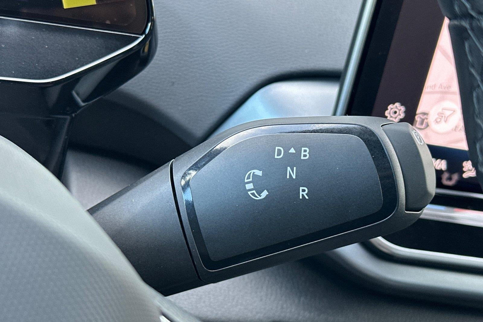 2025 Volkswagen ID.4 Pro