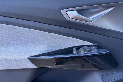 2025 Volkswagen ID.4 Pro