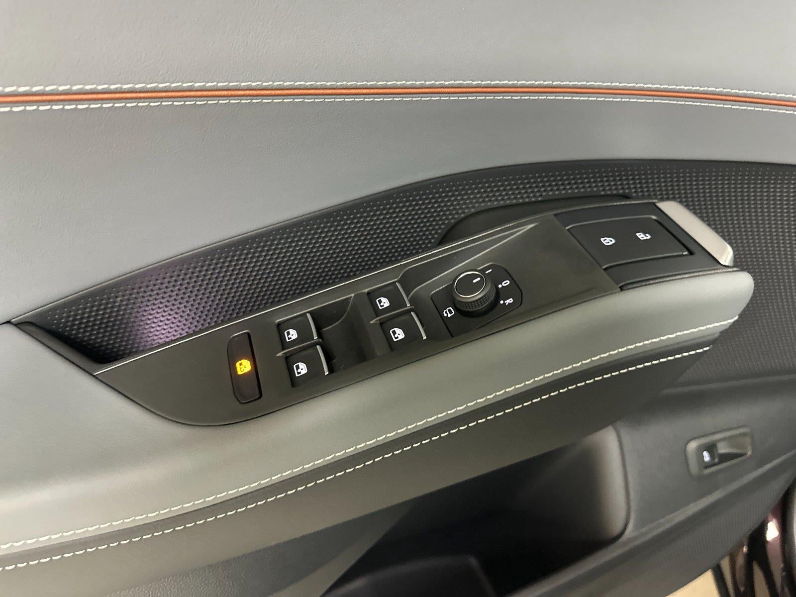 2027 Volkswagen Atlas SEL Premium R-Line