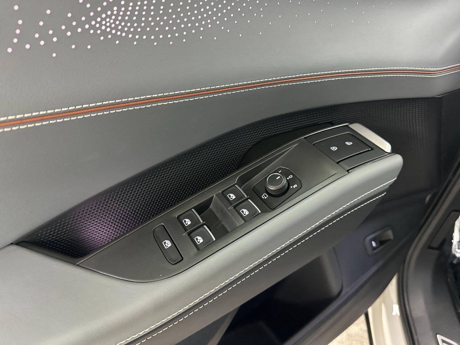 2027 Volkswagen Atlas SEL Premium R-Line